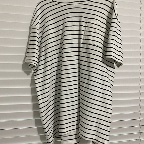 Pool cover up - Picture 2 of 3